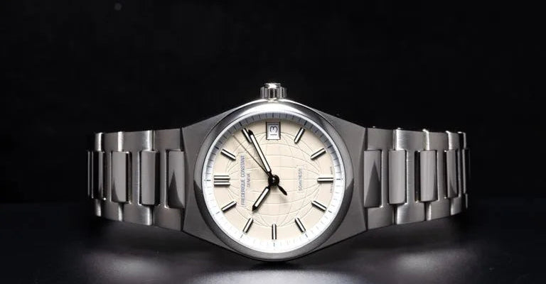 Frederique Constant Highlife Quarz Silber 31mm