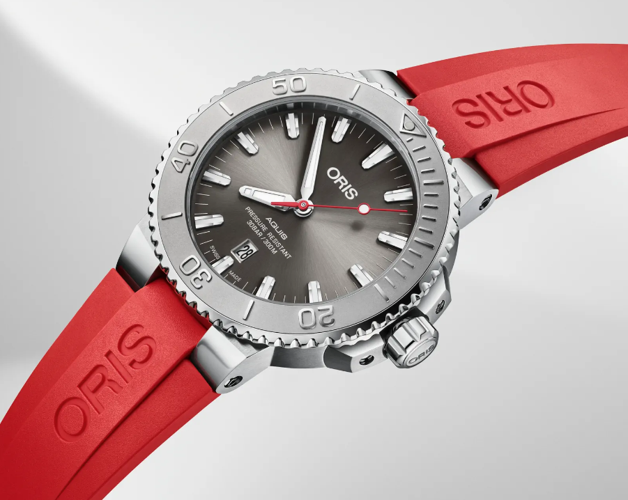 ORIS MOD. AQUIS DATE RELIEF mit Kautschukarmband