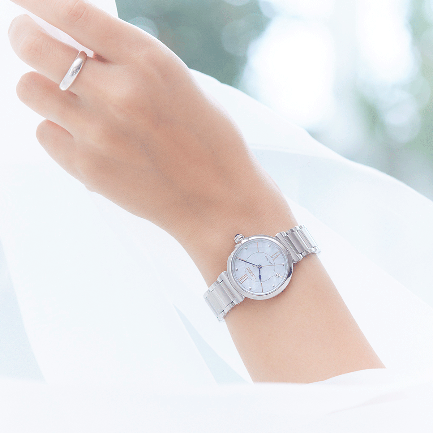 Citizen EM1070-83D