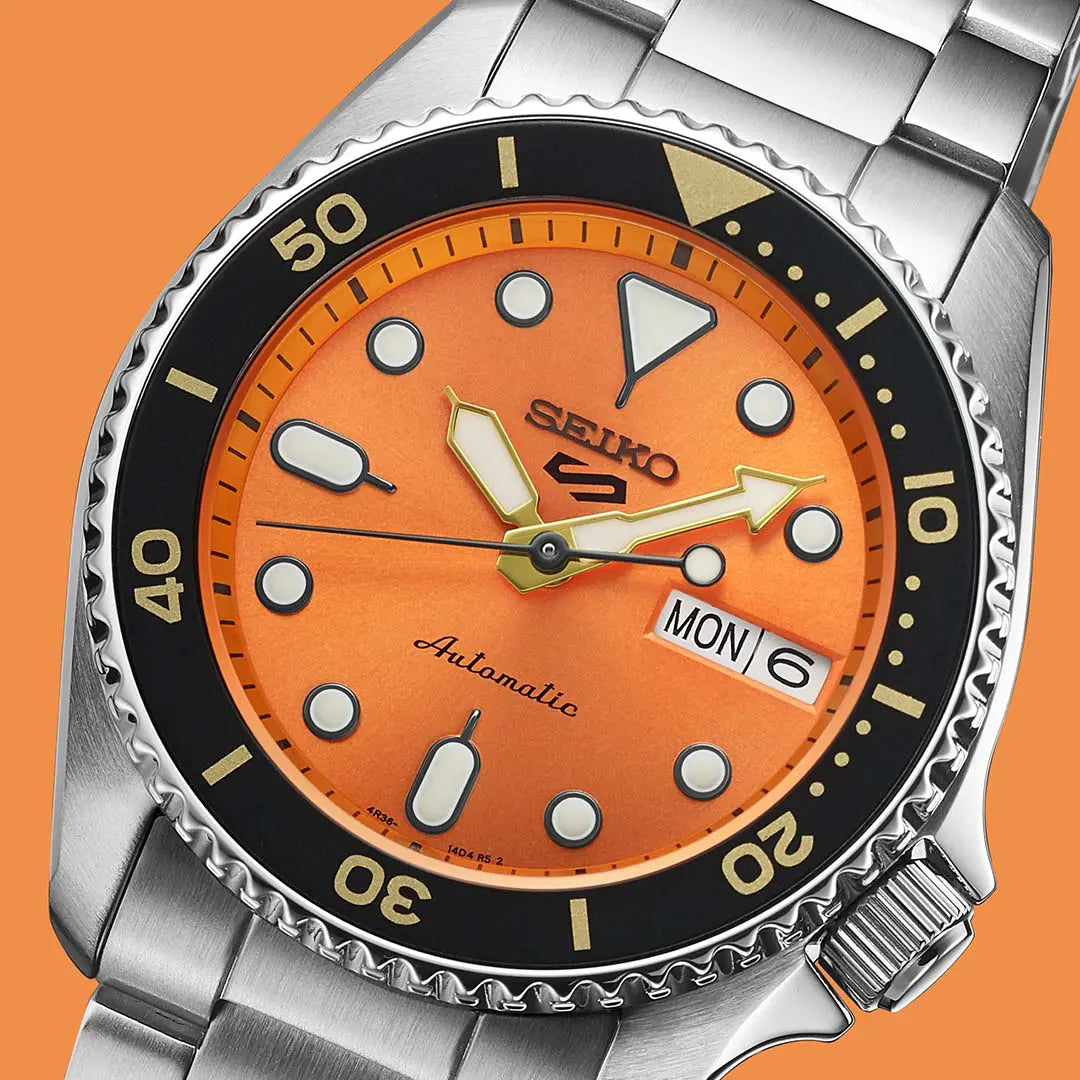 Seiko 5 Sports SKX ‘Midi’ Orange
