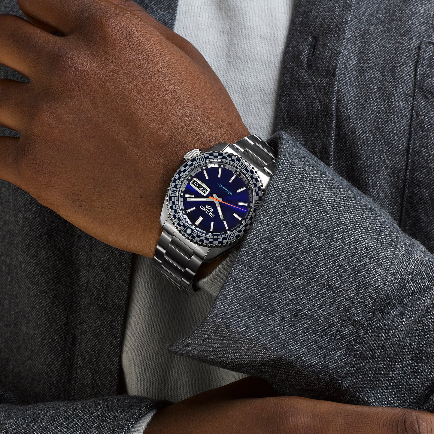 Seiko 5 Sports Petrolblau „Checker Flag“ Sonderedition