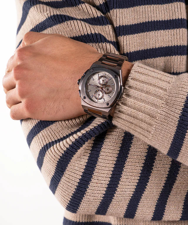 Guess Gc Coussin Shape Chrono Metal