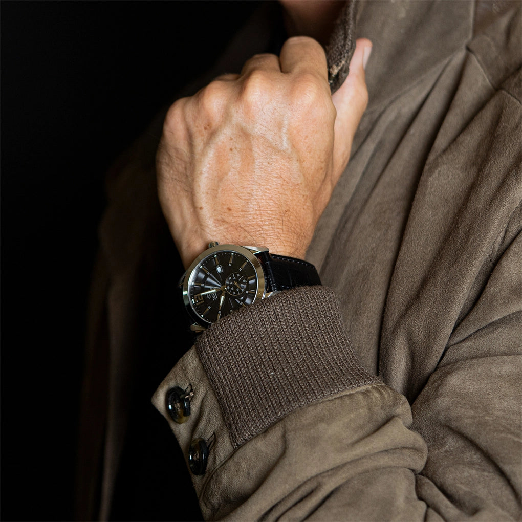 JAGUAR ACAMAR IN Schwarz