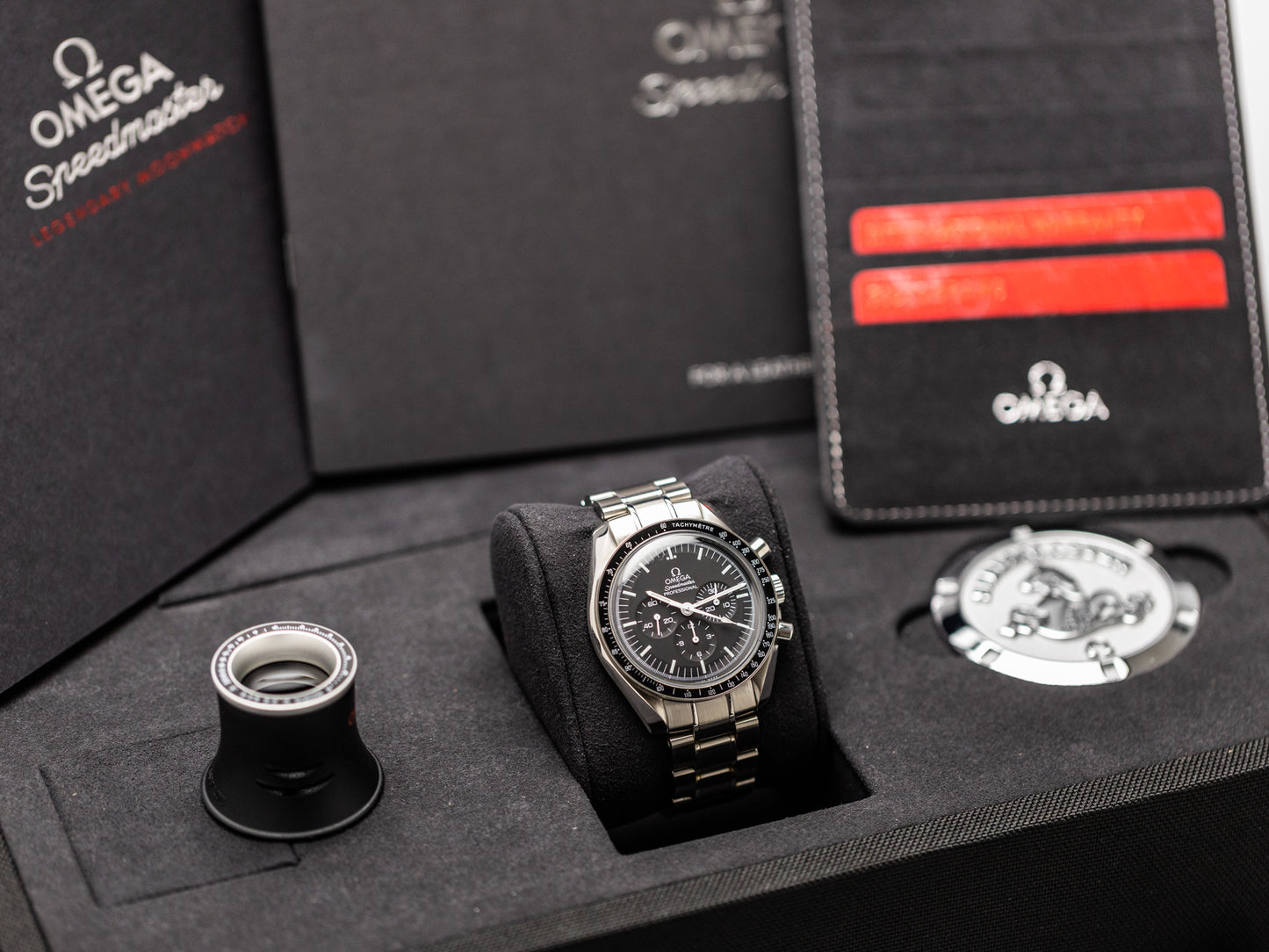 SPEEDMASTER MOONWATCH PROFESSIONAL