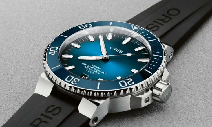 ORIS Aquis Date Calibre 400 (blau)