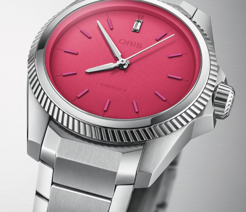 Oris ProPilot X Miss Piggy Edition