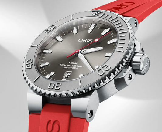ORIS MOD. AQUIS DATE RELIEF mit Kautschukarmband