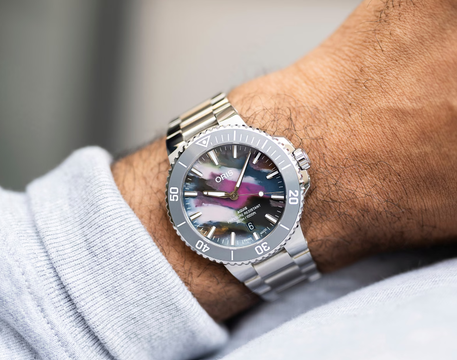 ORIS Aquis Date Upcycle