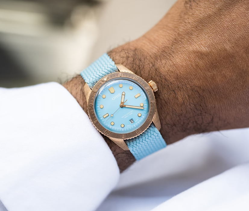 Oris Divers Sixty‑Five 'Cotton Candy'