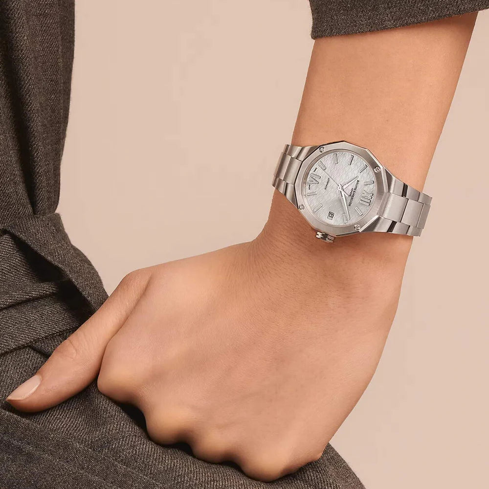 BAUME &amp; MERCIER Mod. RIVIERA AUTOMATIC w-Diamonds