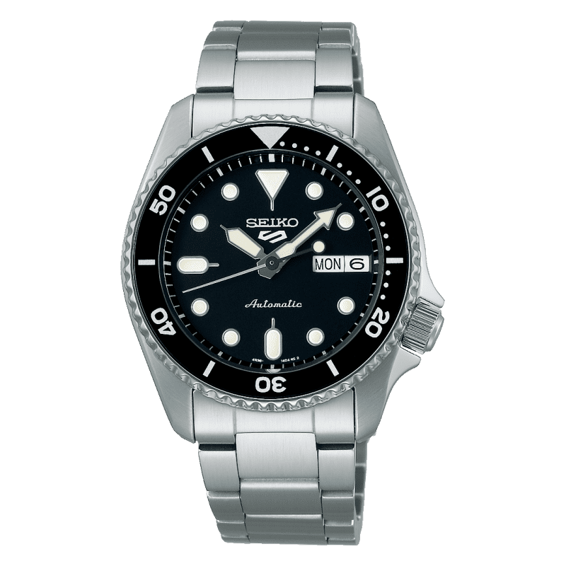 Seiko 5 Sports SKX 'Midi' Schwarz